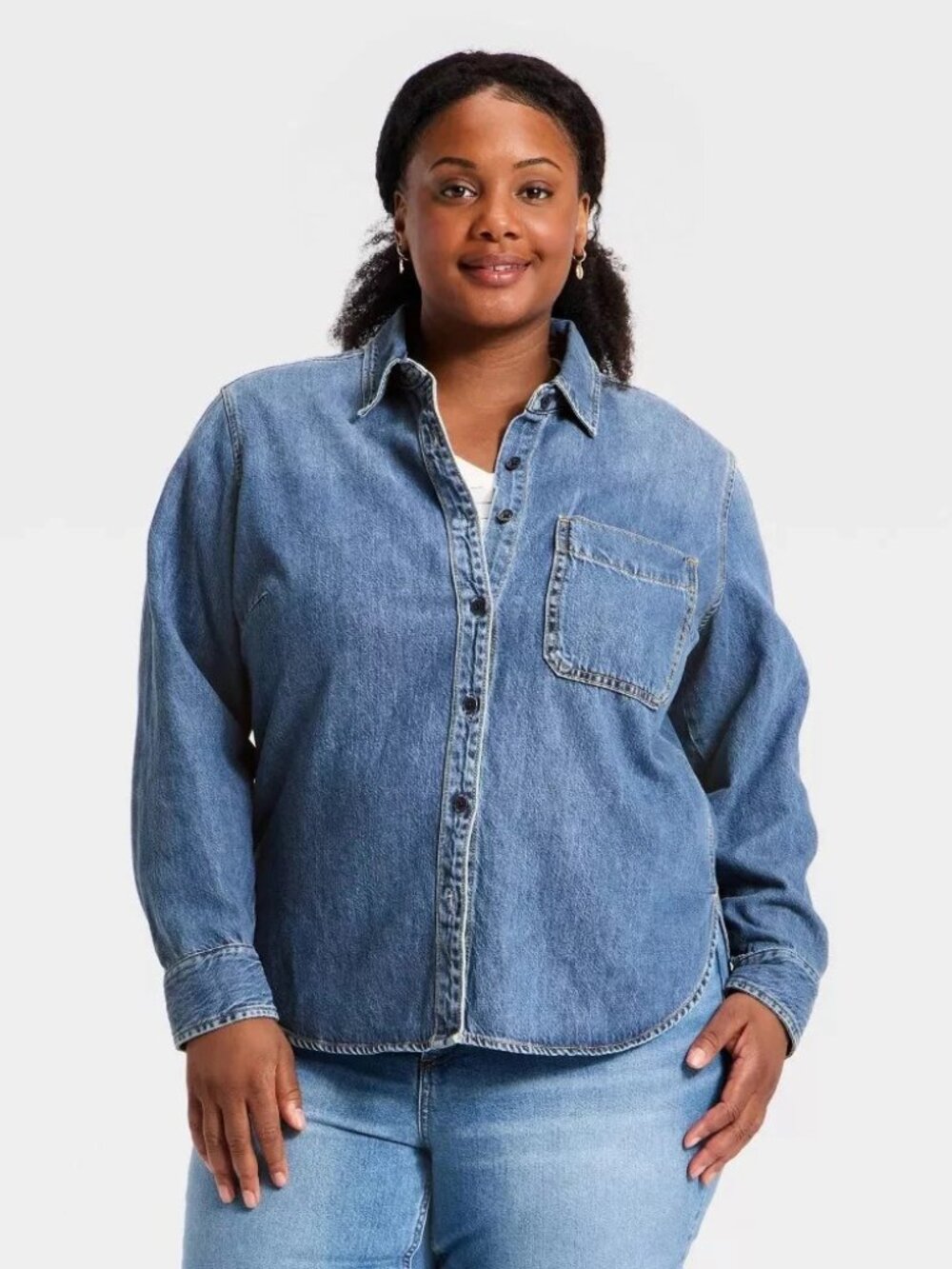 NWT Women's Universal Thread Size XXL Relaxed Fit Denim Shirt